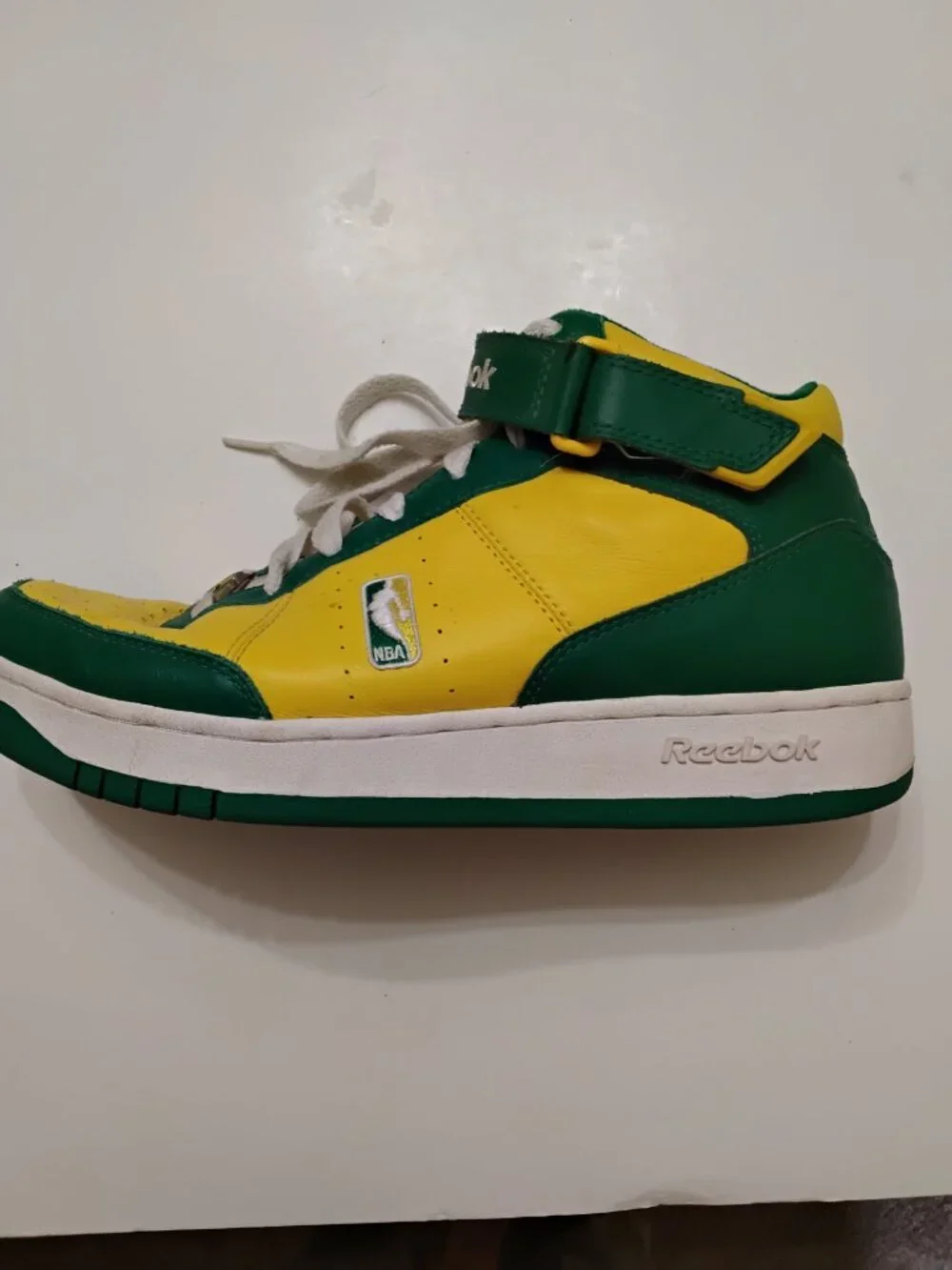 Vintage Reebok D'funkd NBA Boston Celtics High-Top Basketball Sneakers